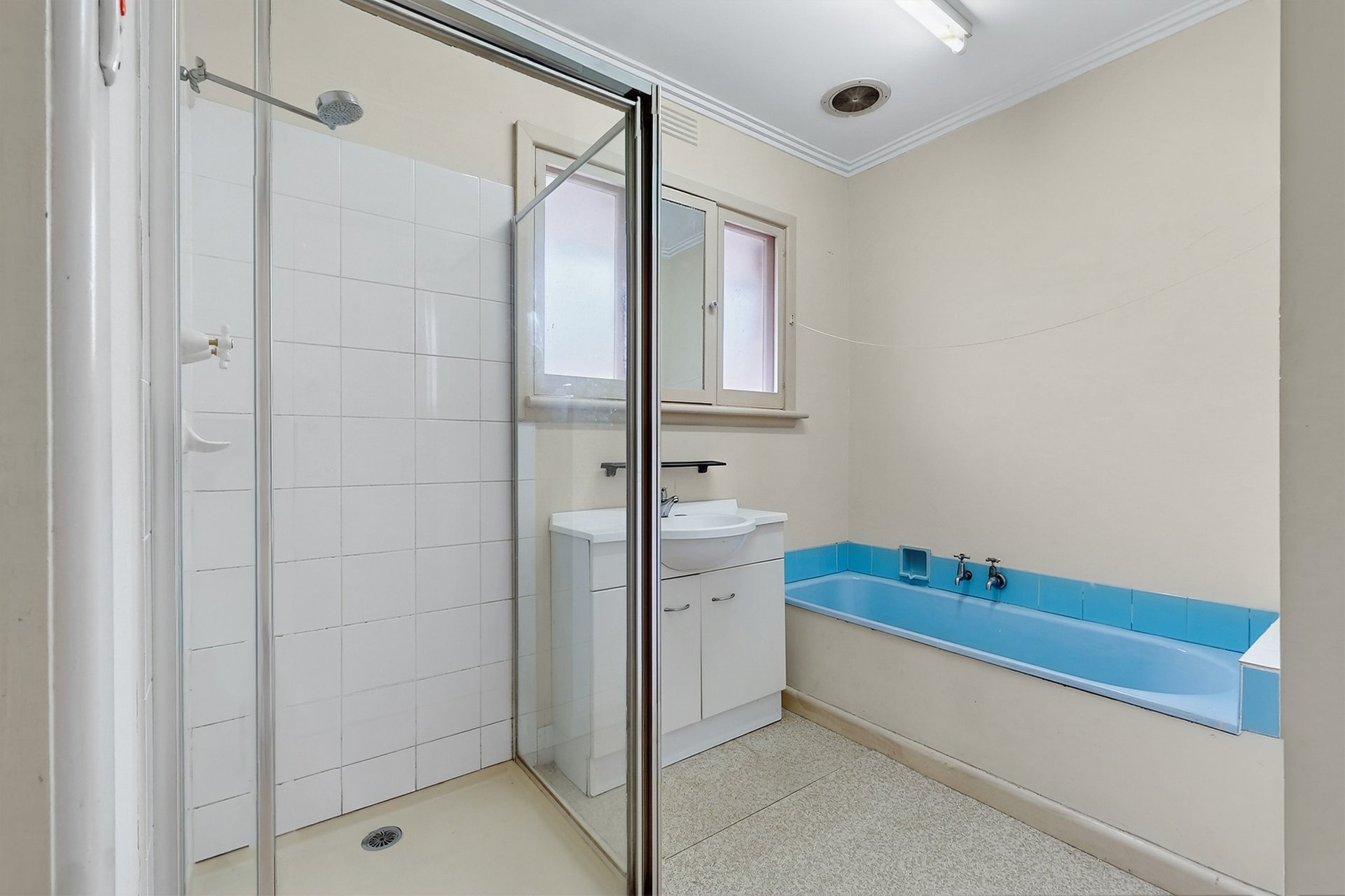 10 Dumblane Street, Balwyn North image 10