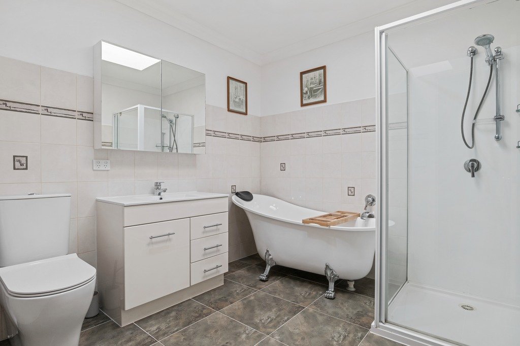 10 Dumosa Avenue, Croydon image 10