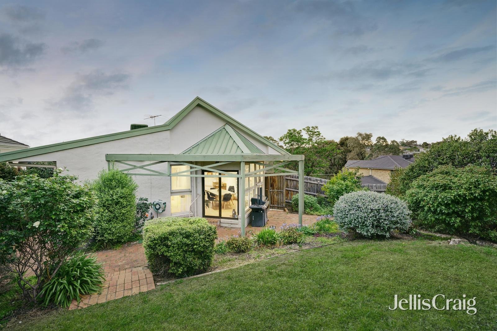 10 Dunluce Court, Viewbank image 15