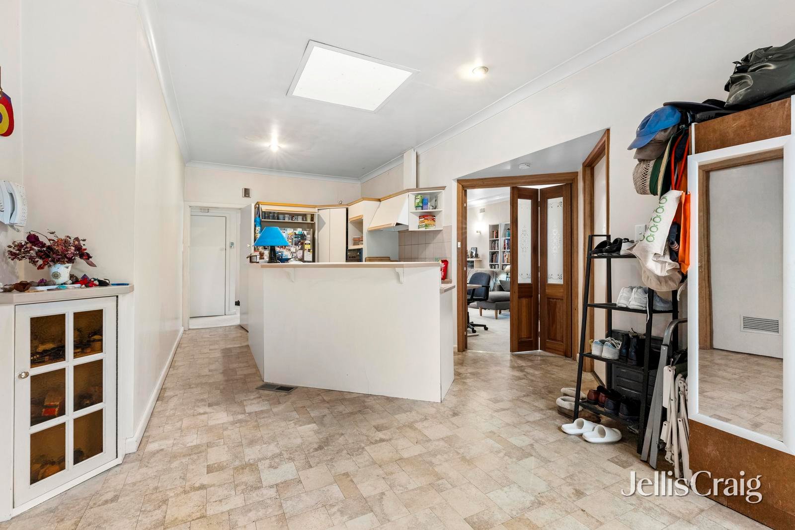 10 Dunscombe Avenue, Glen&nbsp;Waverley image 6