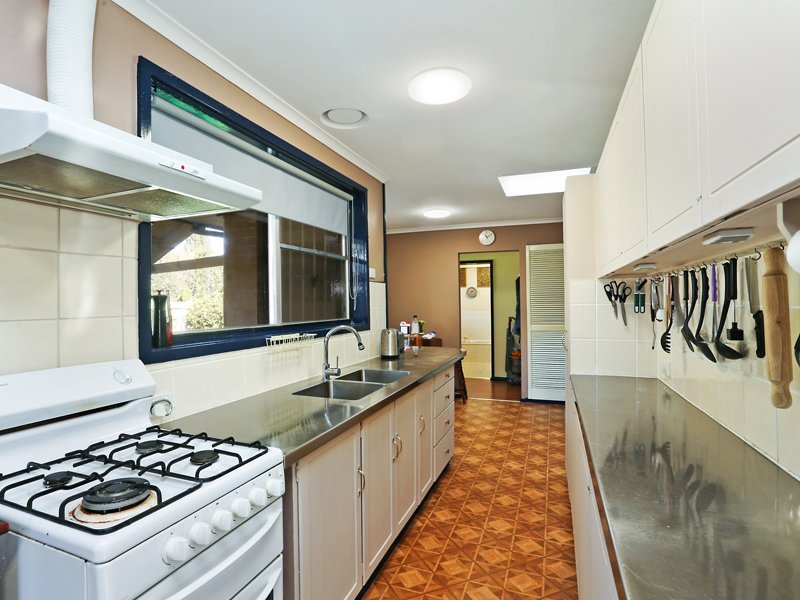 10 Durham Court, Corio image 3