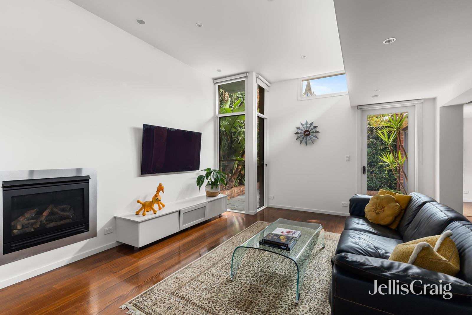 10 Edlington Street, Hawthorn image 2
