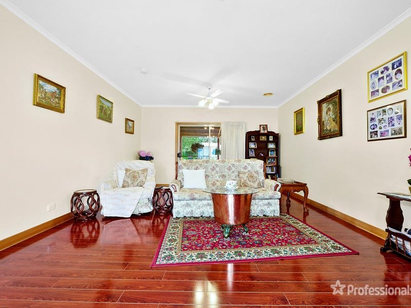 10 Elana Court, Croydon North image 8