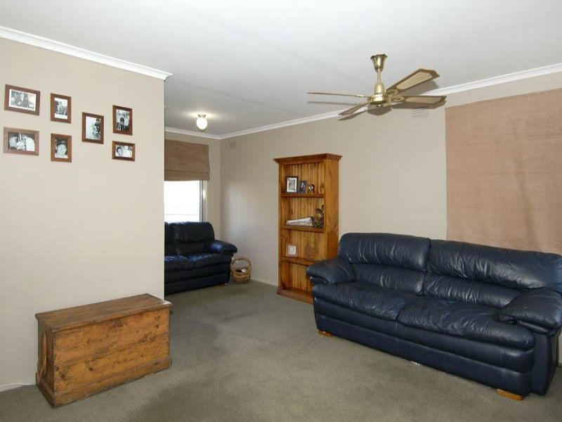 10 Eldridge Place, Belmont image 3