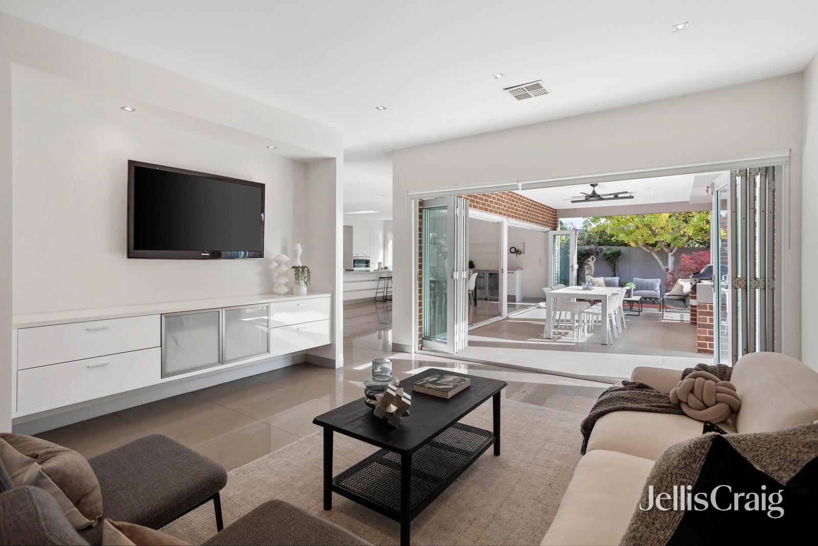 10 Emerald Rise, Templestowe image 3