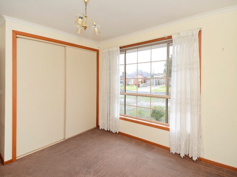 10 Enbrook Court, Grovedale image 4