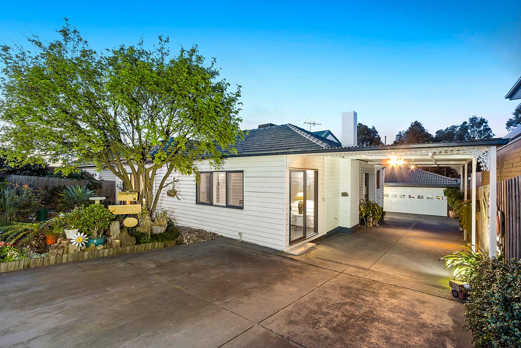 10 Eram Road, Box Hill North image 15