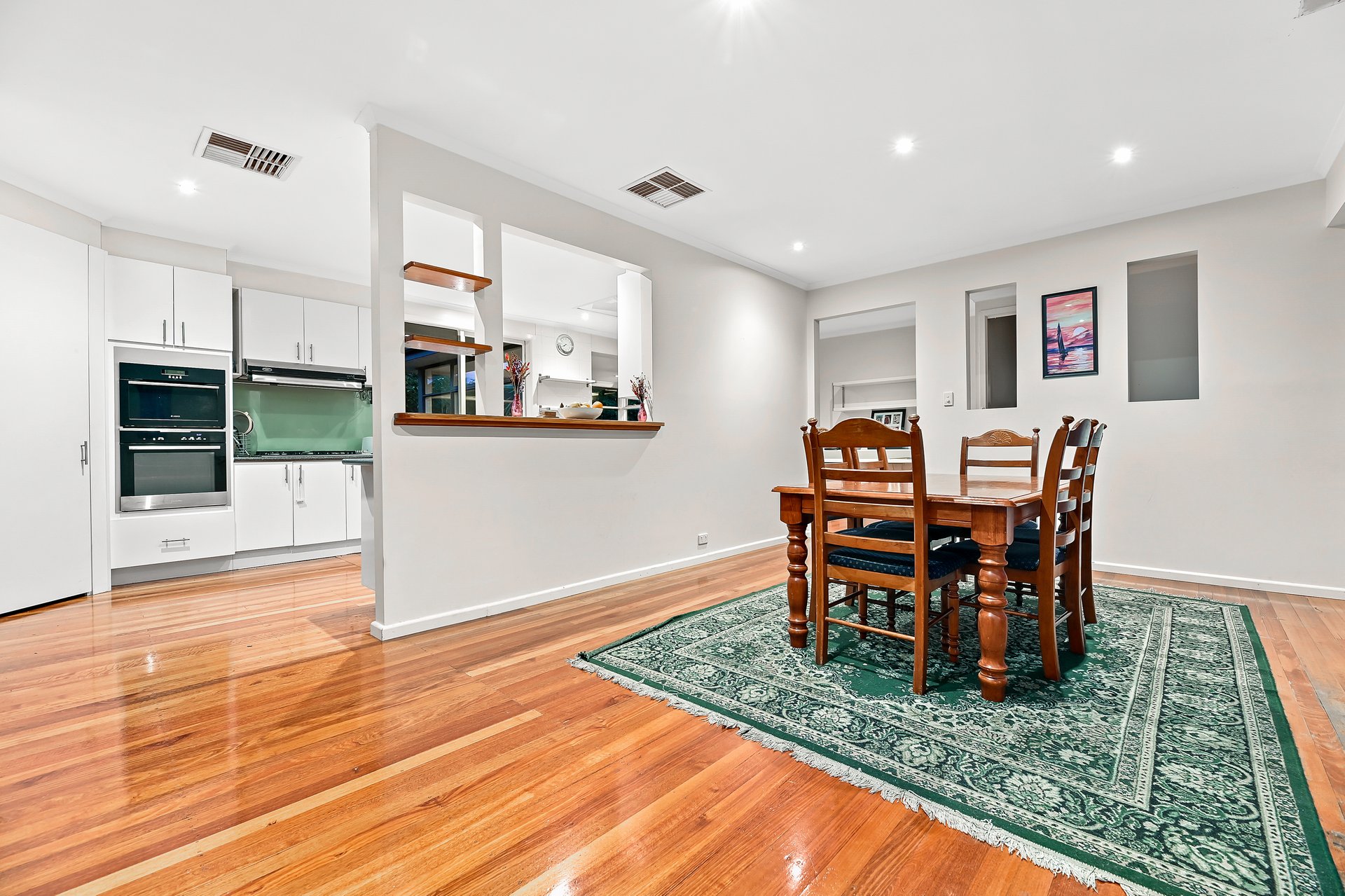 10 Eriden Close, Glen&nbsp;Waverley image 5
