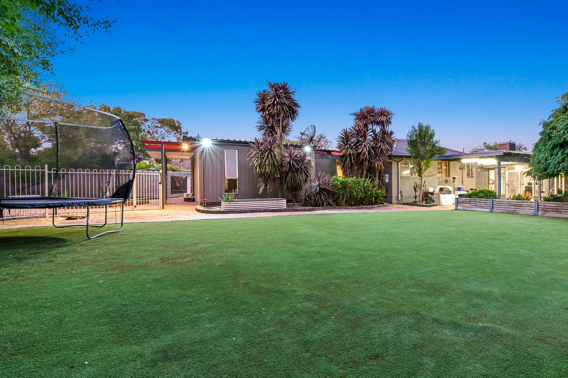 10 Eriden Close, Glen&nbsp;Waverley image 1