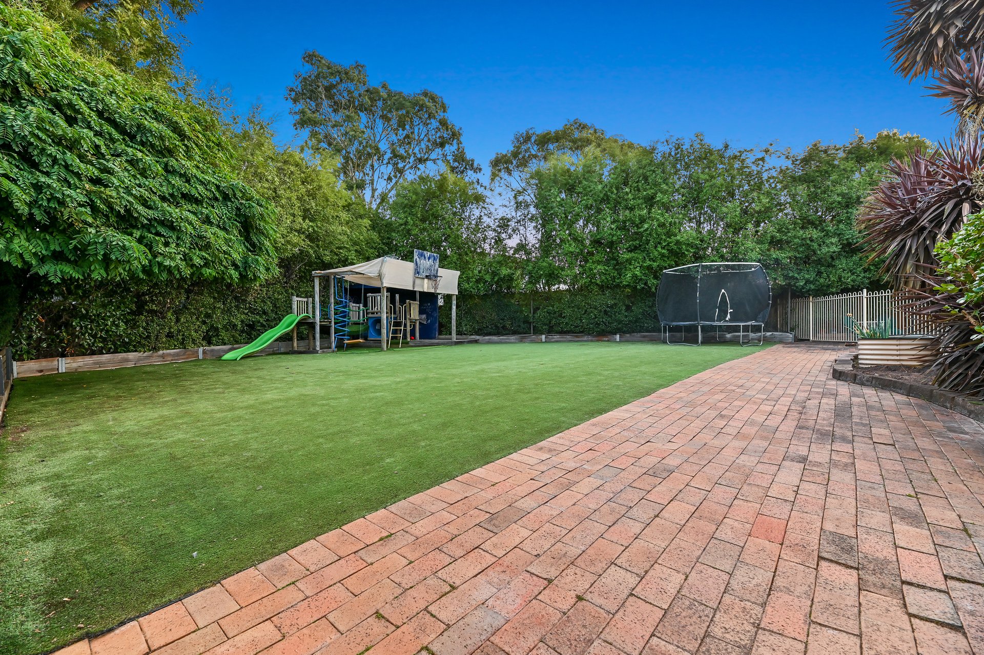 10 Eriden Close, Glen&nbsp;Waverley image 8
