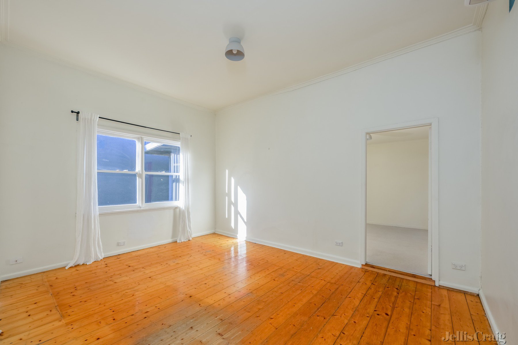 10 Evans Street, Brunswick image 3