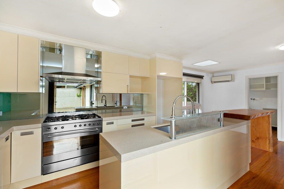 10 Farrer Court, Doncaster&nbsp;East image 3