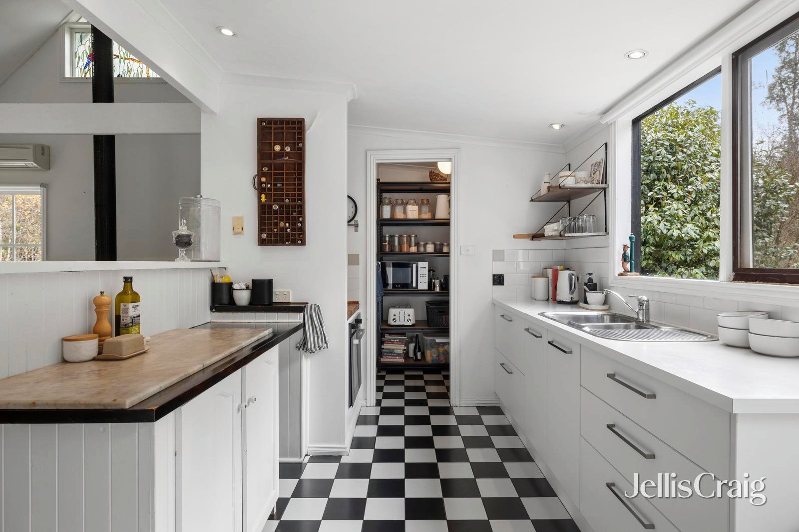 10 Fern Road, Little&nbsp;Hampton image 8