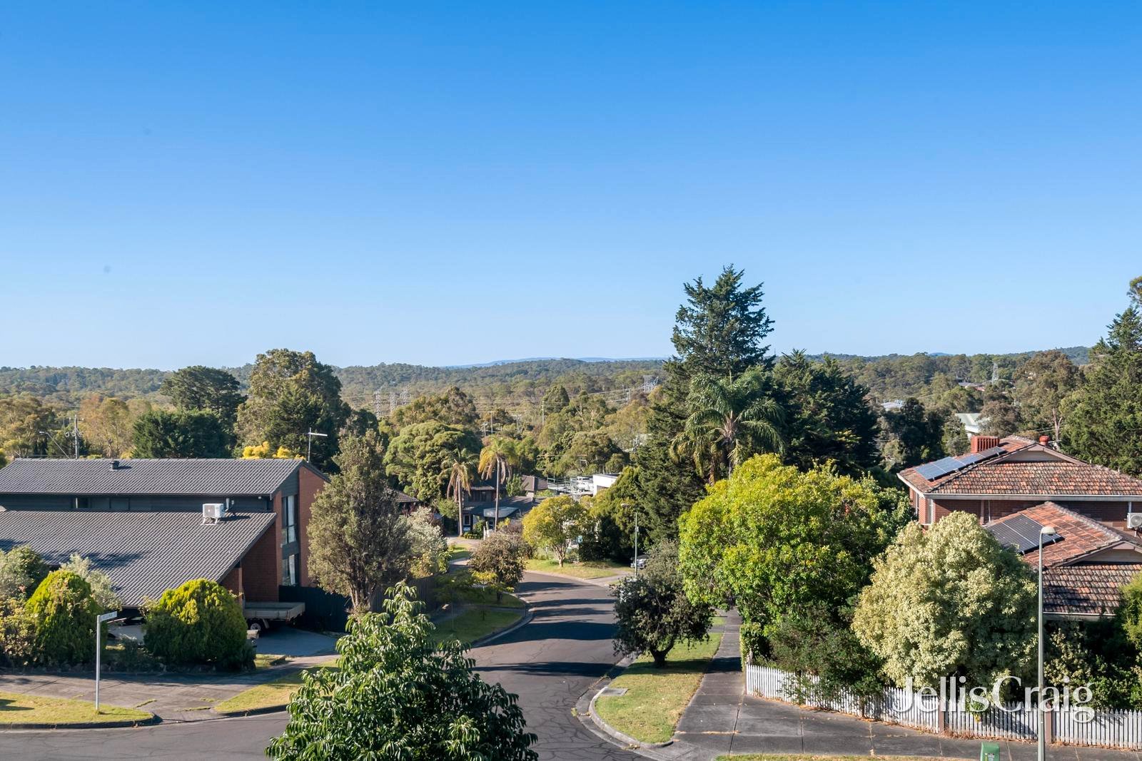 10 Fernlea Crescent, Doncaster&nbsp;East image 12