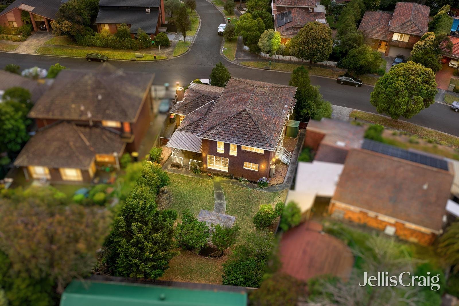 10 Fernlea Crescent, Doncaster&nbsp;East image 13