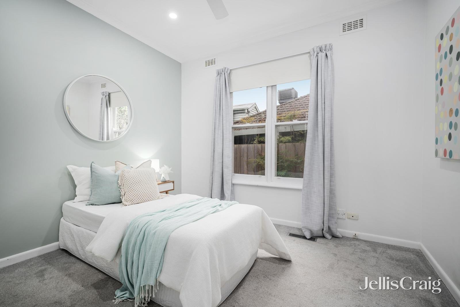 10 Francis Street, Blackburn image 8