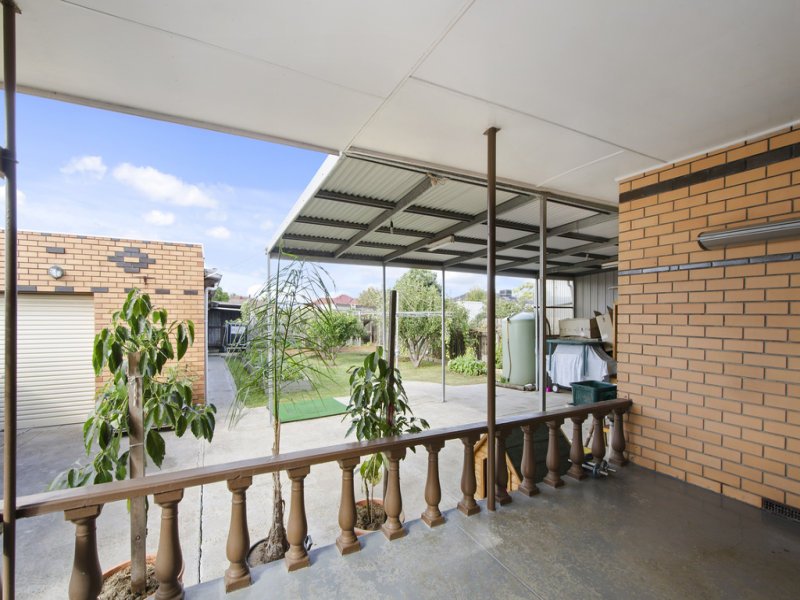 10 Freemans Road, Altona North image 14