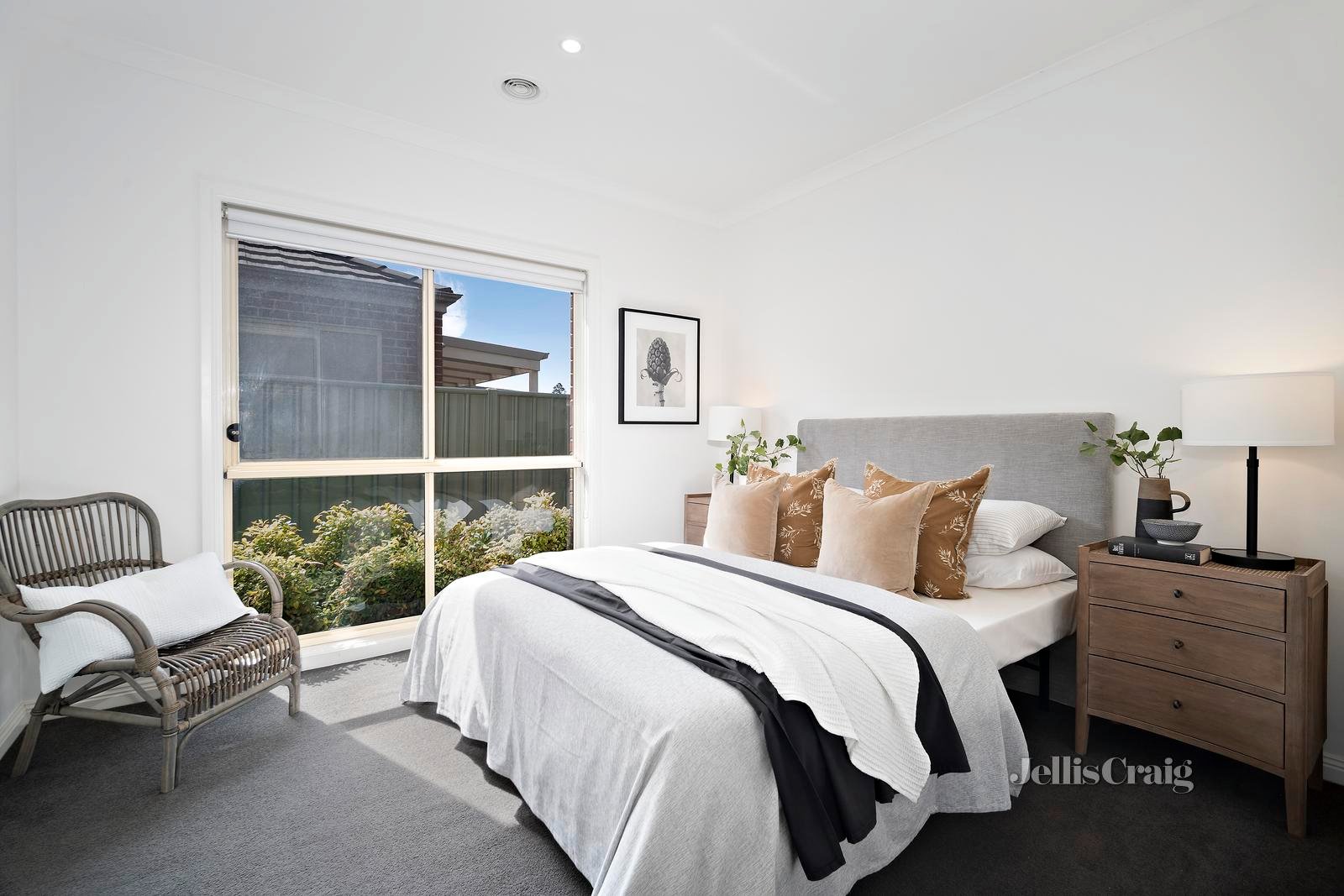 10 Garden Court, Lake Gardens image 6