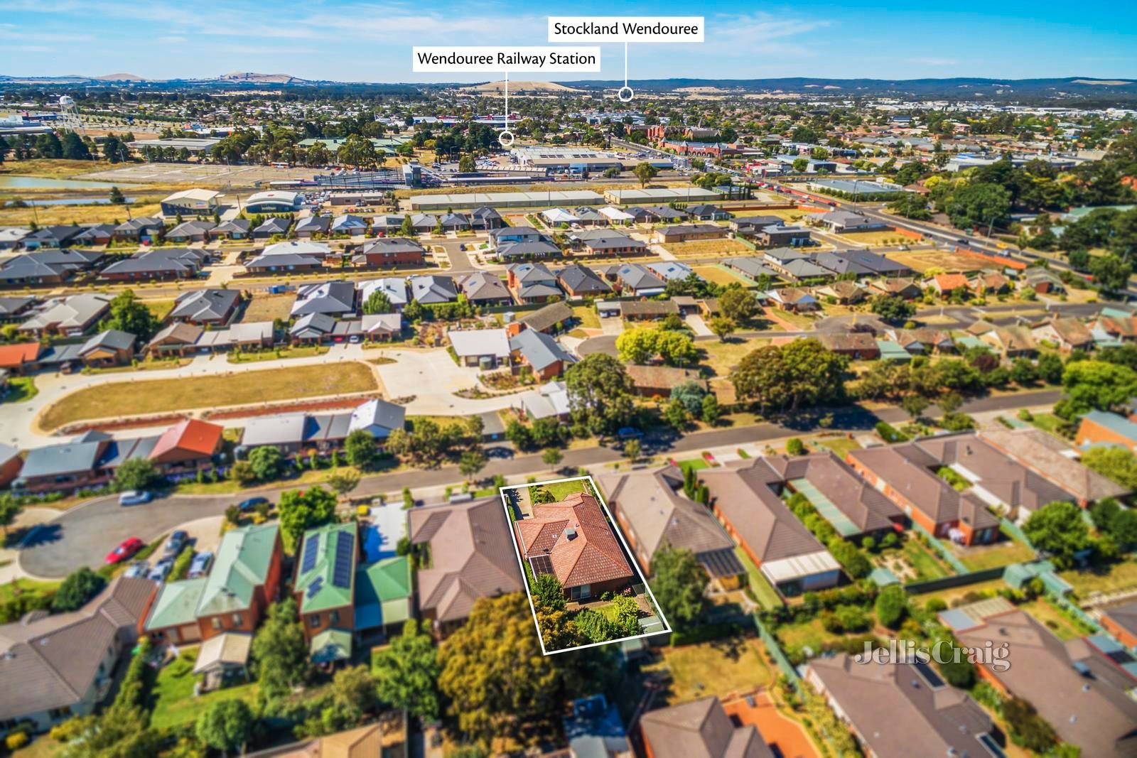 10 Garden Court, Lake Gardens image 11