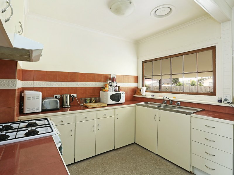 10 Georgia Grove, Corio image 3
