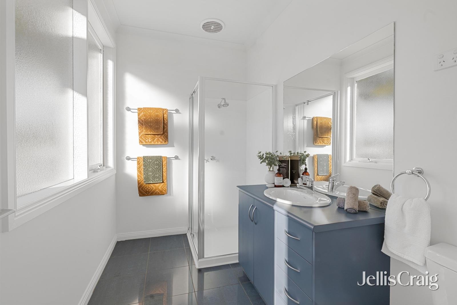 10 Glen Iris Road, Camberwell image 6