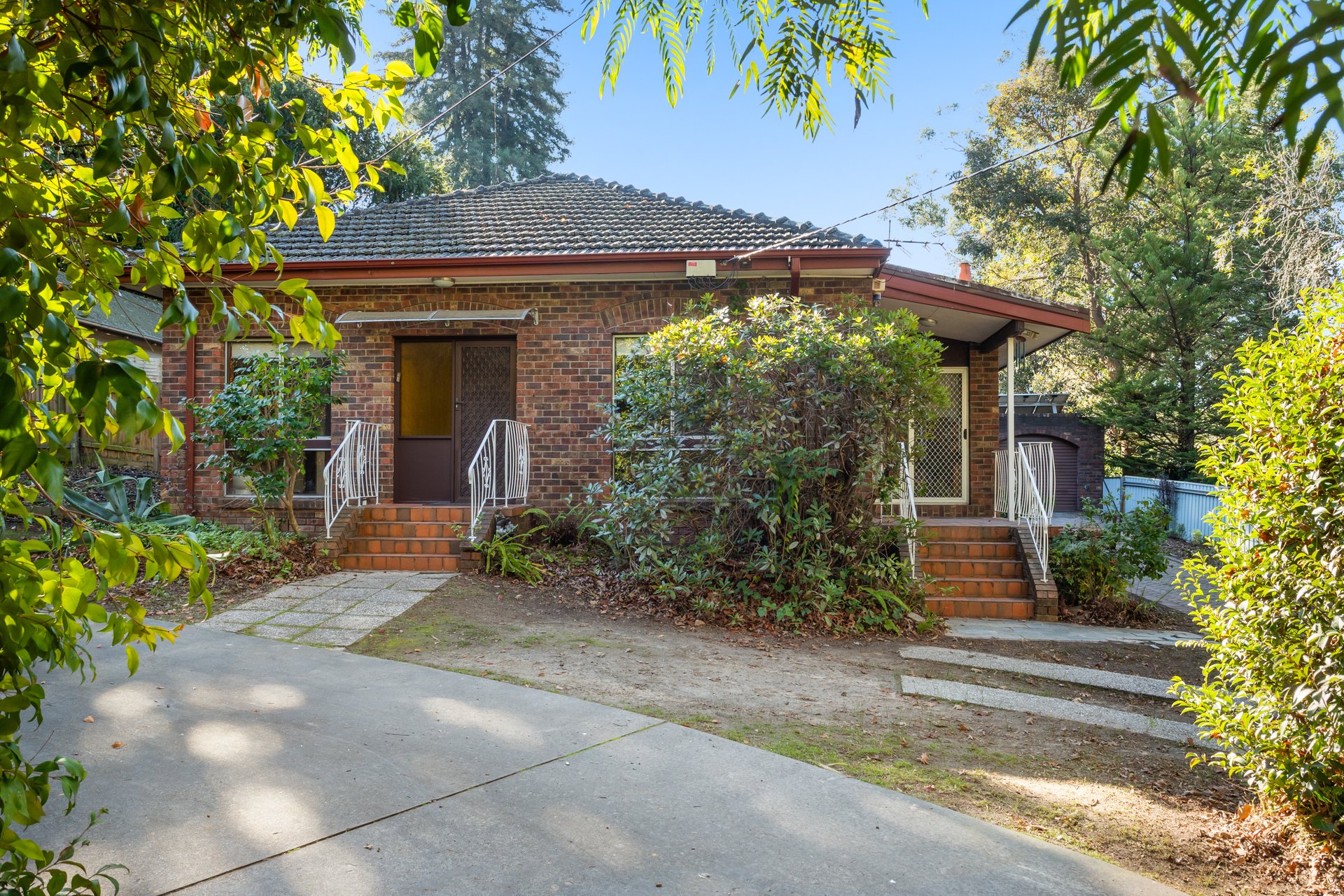10 Glenora Avenue, Croydon image 2