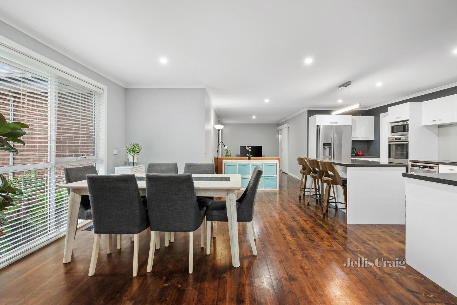 10 Good Governs Street, Mitcham image 3