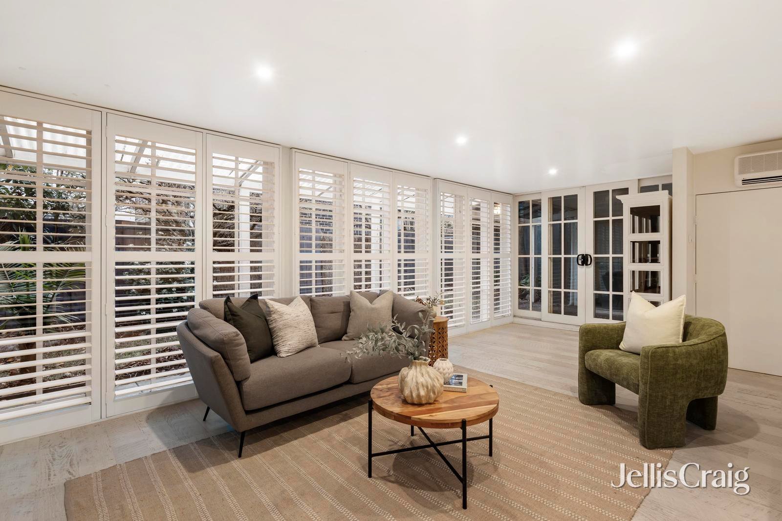 10 Gordon Street, Croydon image 5