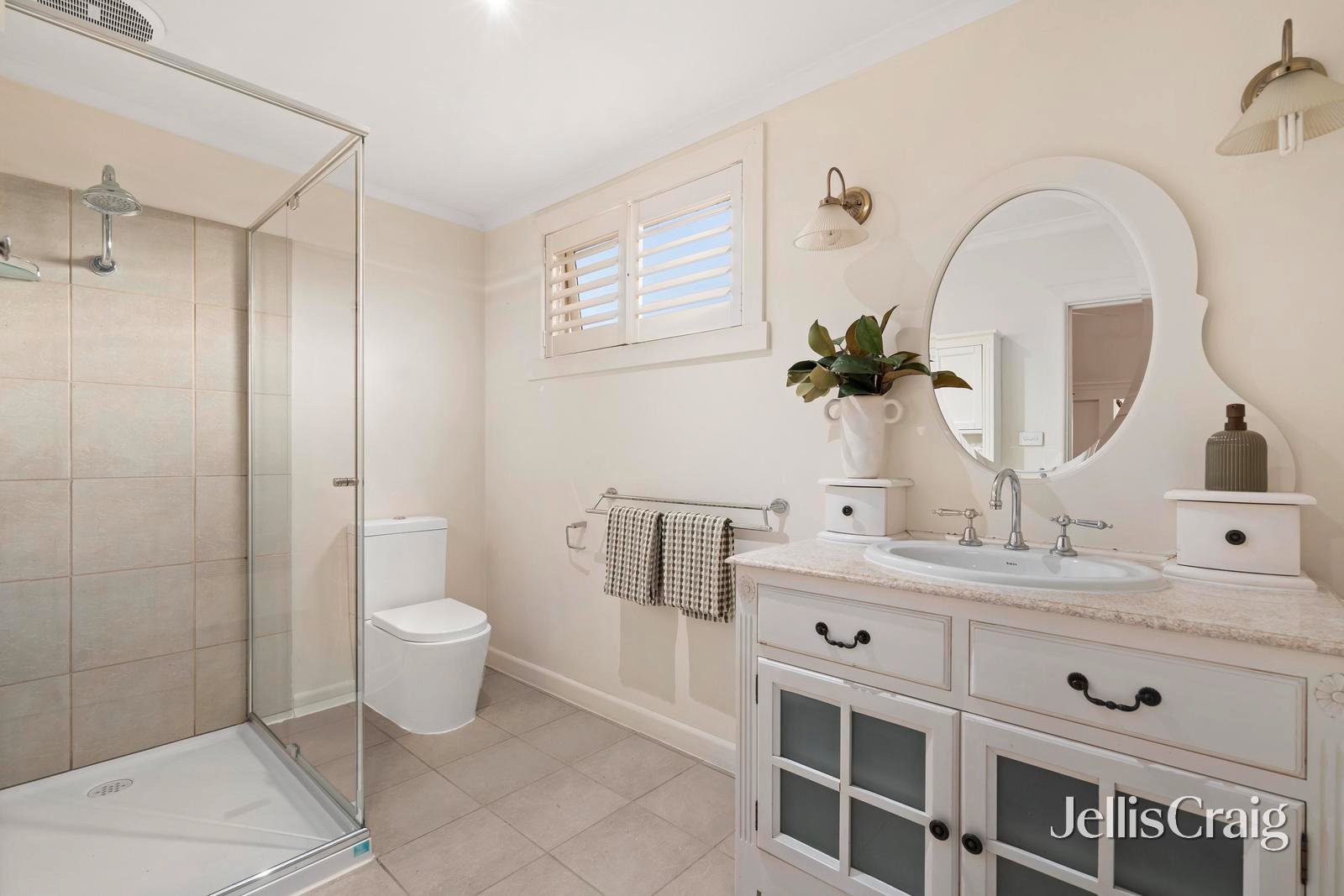 10 Gordon Street, Croydon image 7