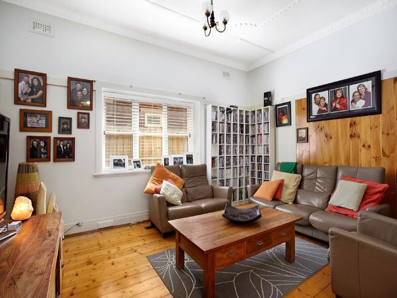 10 Gordon Street, Deepdene image 2