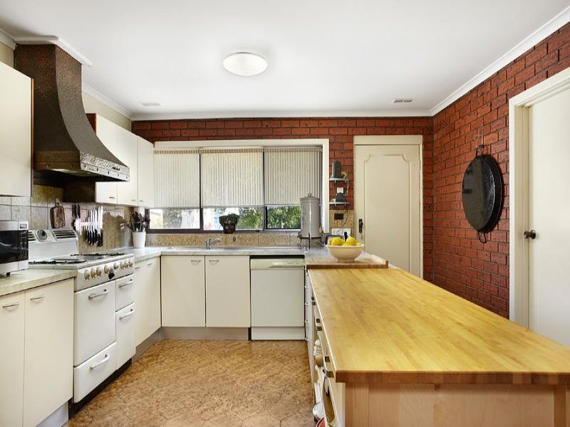 10 Gordon Street, Deepdene image 4