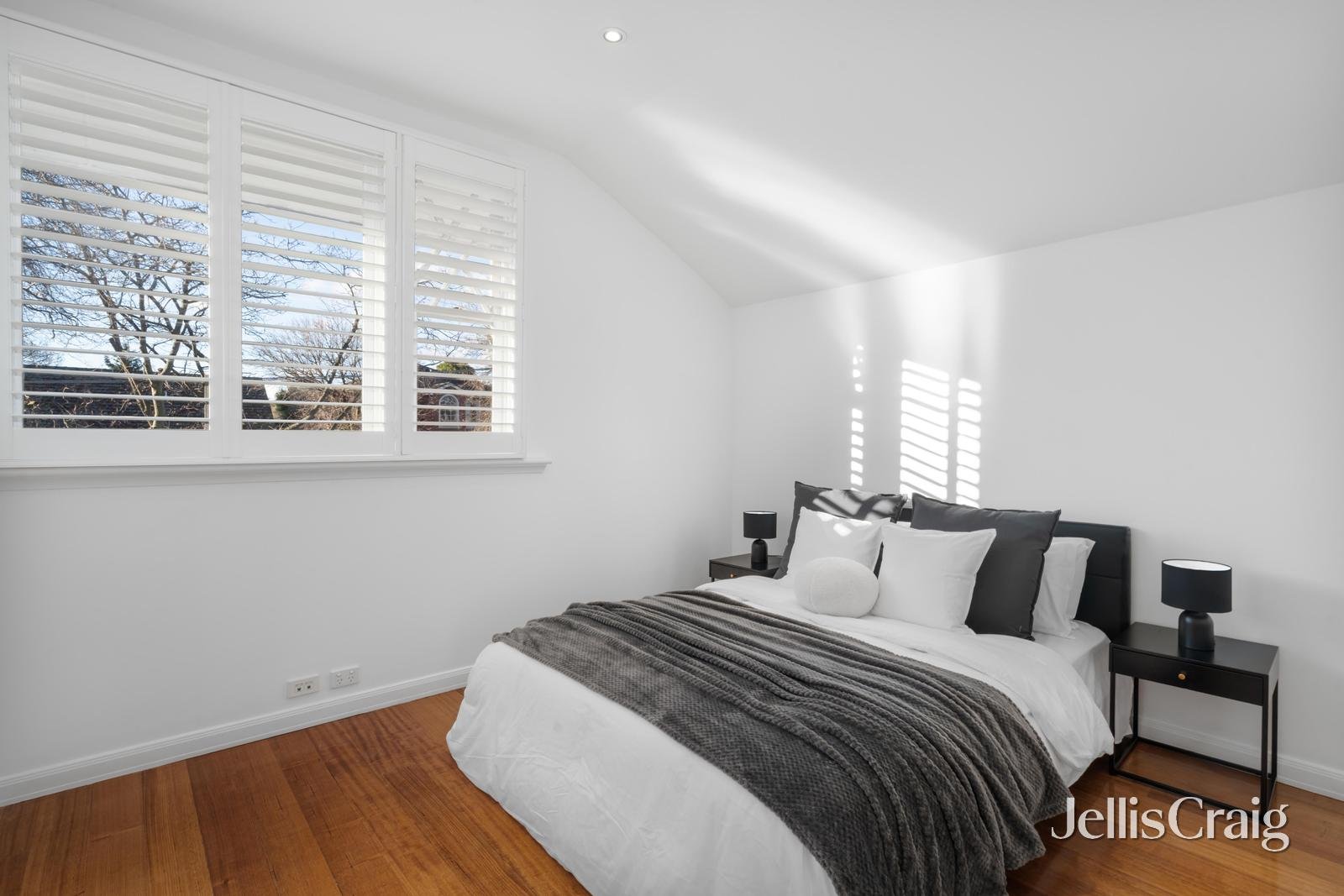 10 Gowar Avenue, Camberwell image 16