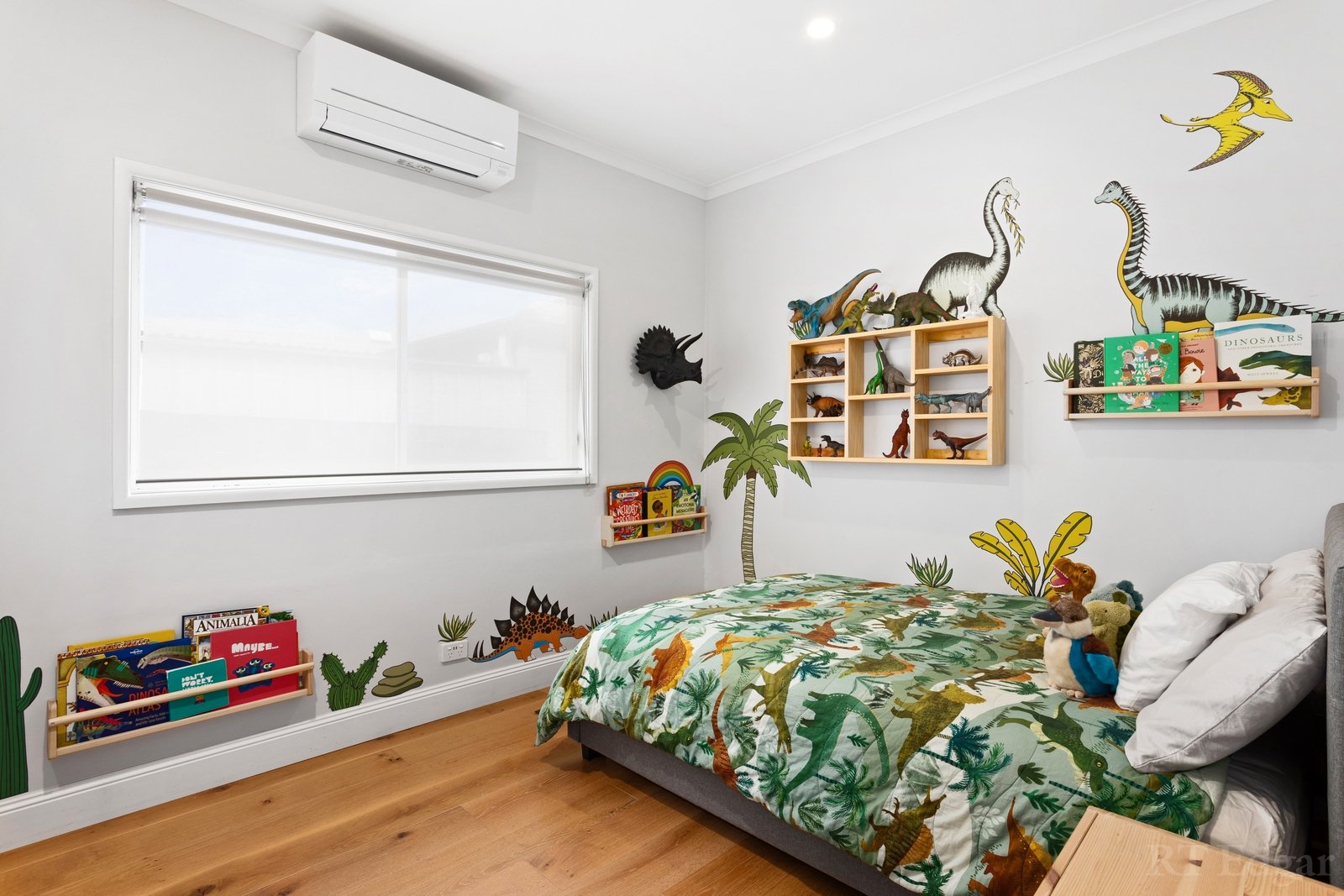 Property Gallery Thumbnail 8