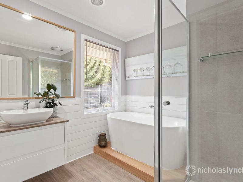Property Gallery Thumbnail 7