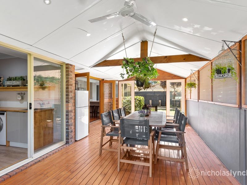 Property Gallery Thumbnail 9