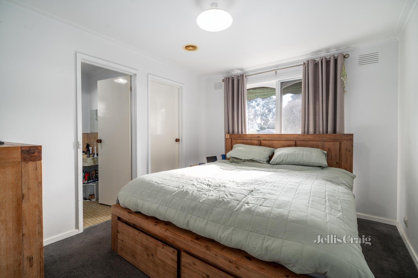10 Greenglades Court, Wandin North image 6