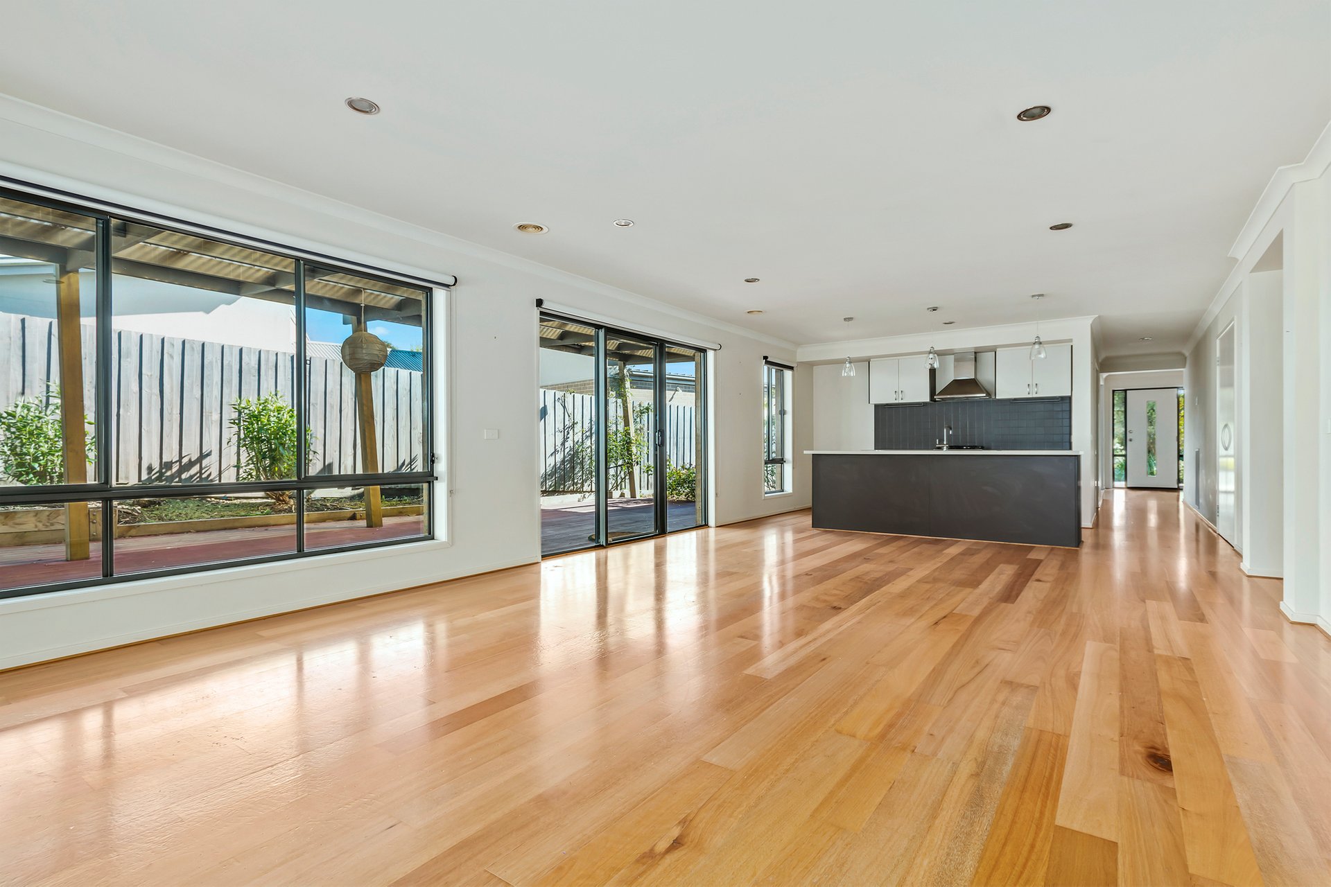 Property Gallery Thumbnail 8