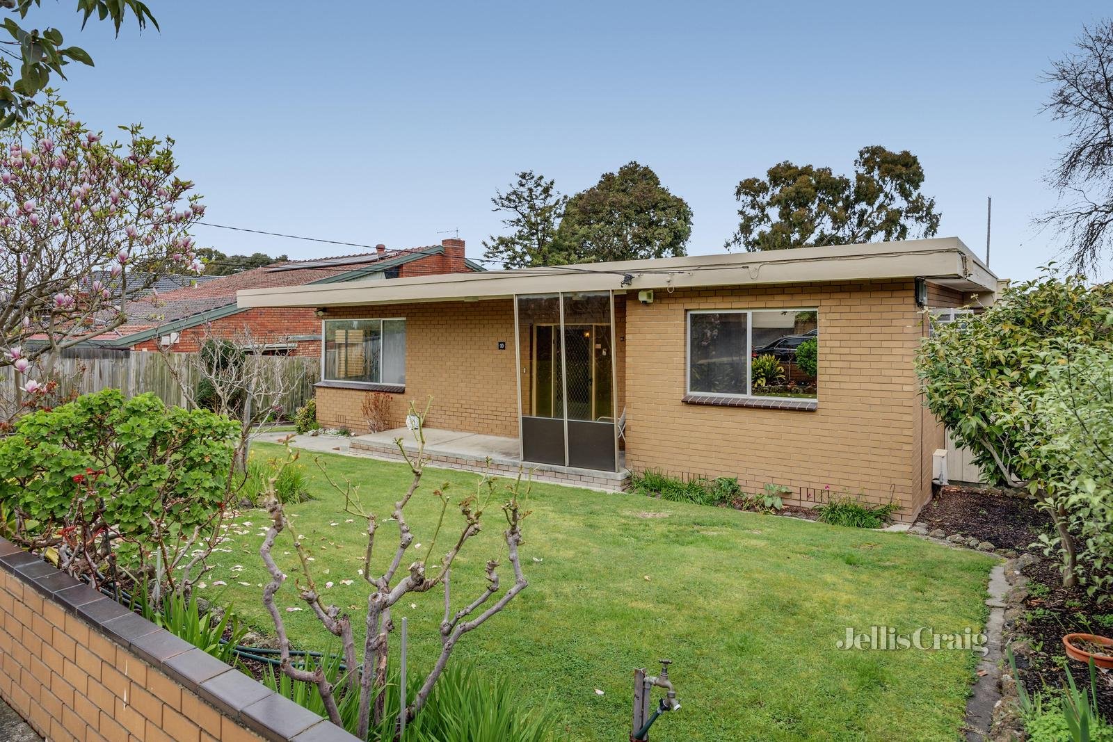 10 Hallows Street, Glen Waverley image 3