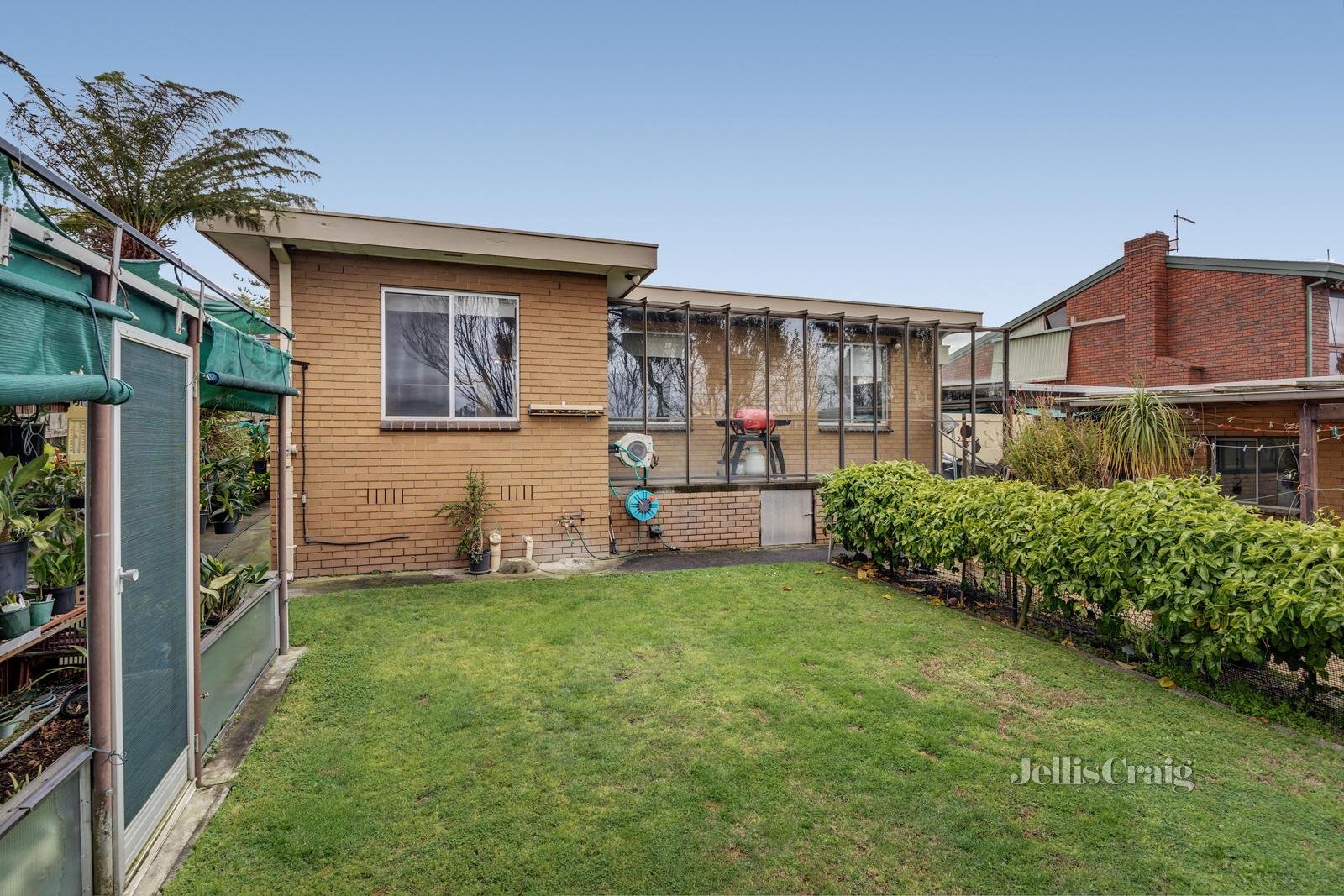 10 Hallows Street, Glen Waverley image 7