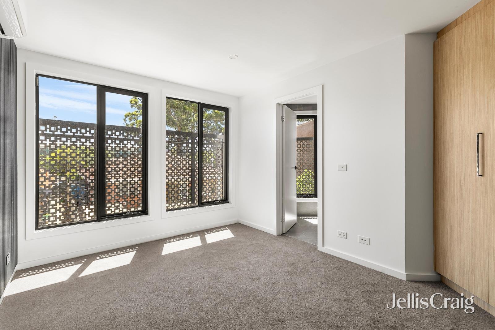 10 Harrison Lane, Kingsville image 10