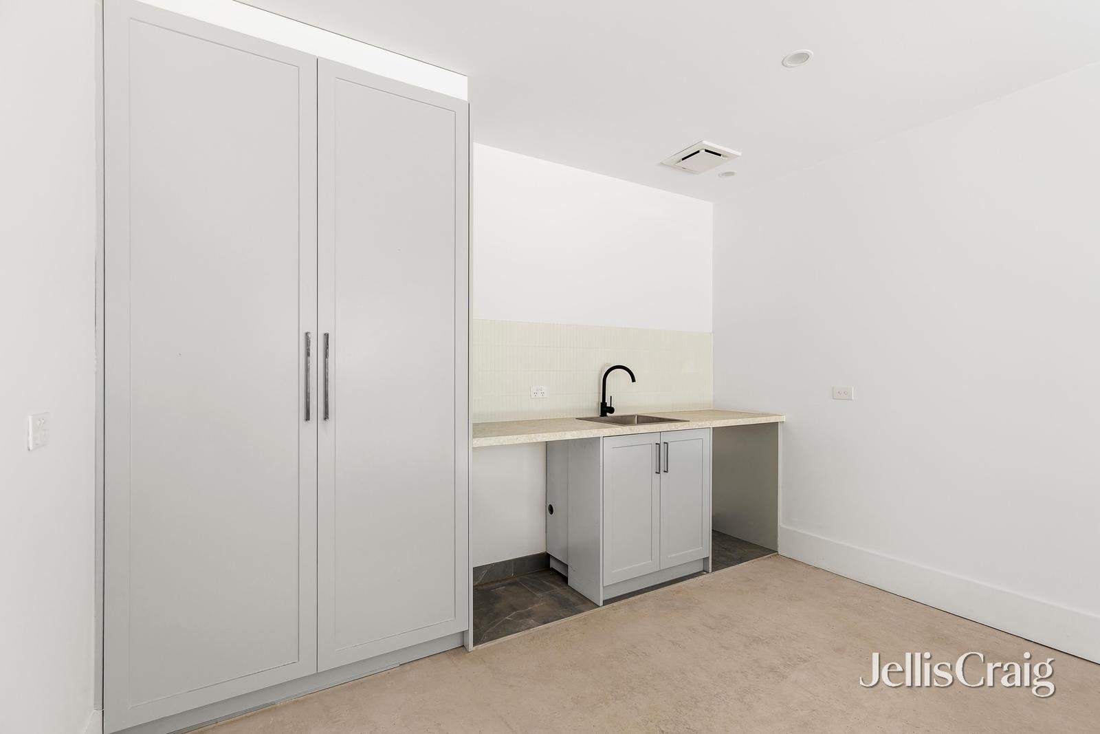 10 Harrison Lane, Kingsville image 12