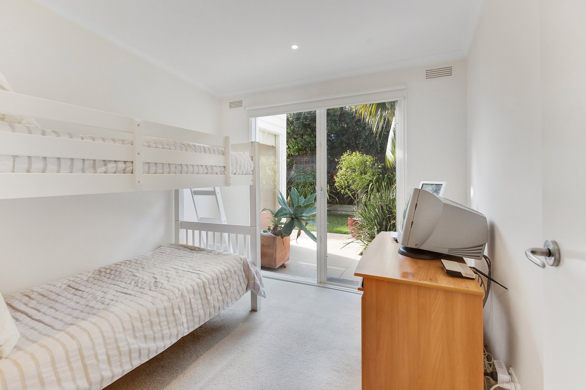10 Henry Street, Blairgowrie image 15