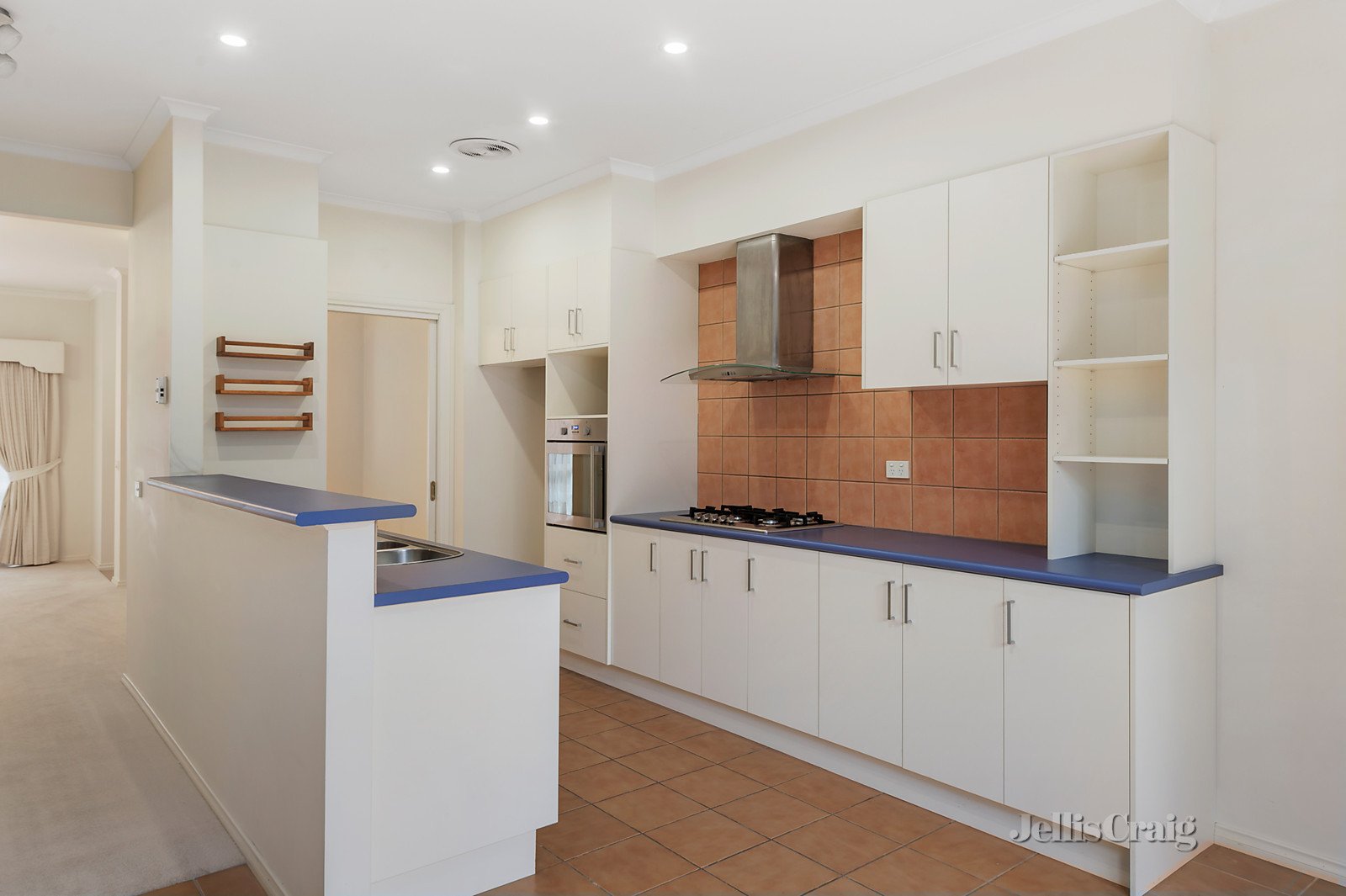 10 Hester Walk, Macleod image 4