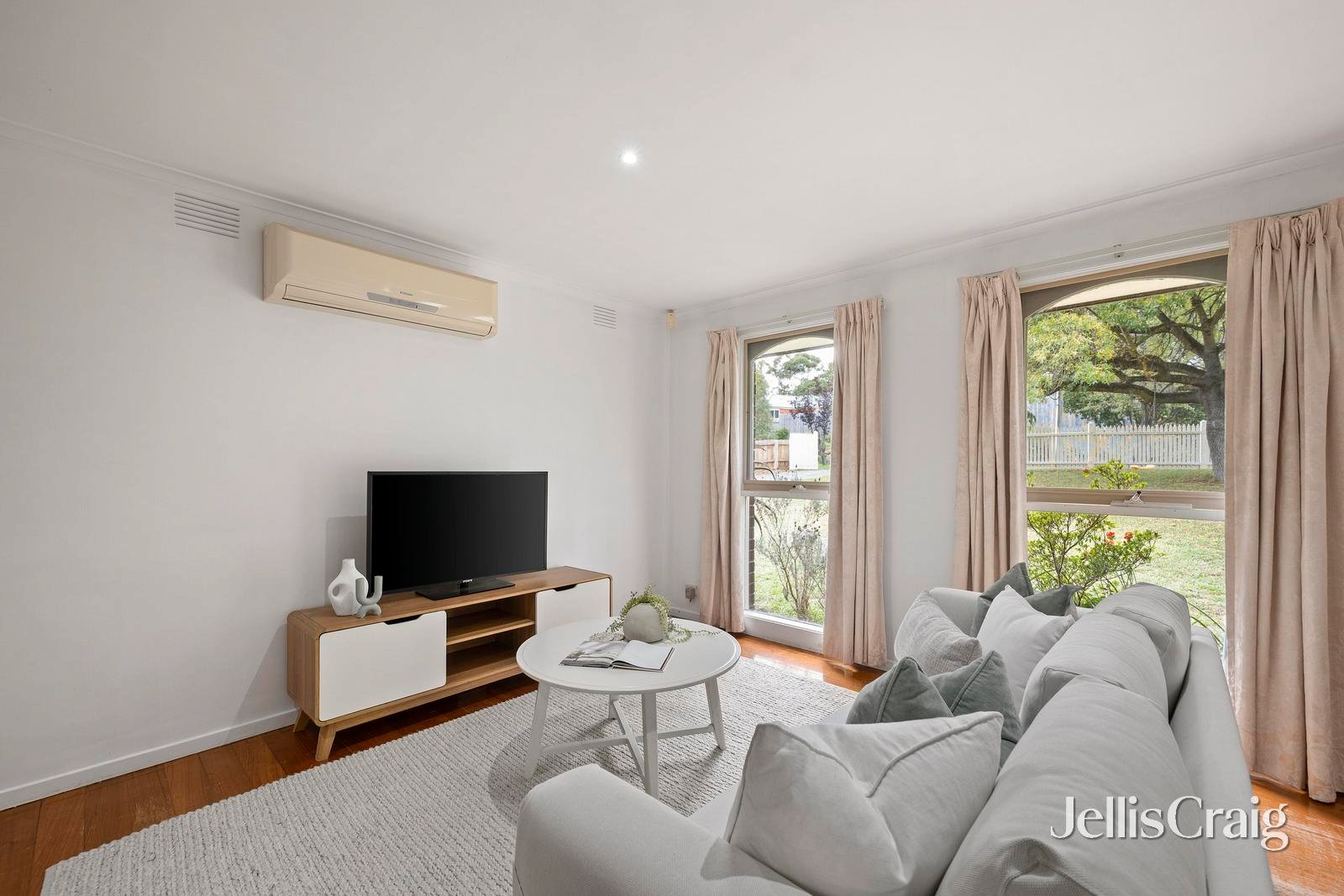 10 Highland Crescent, Mooroolbark image 5