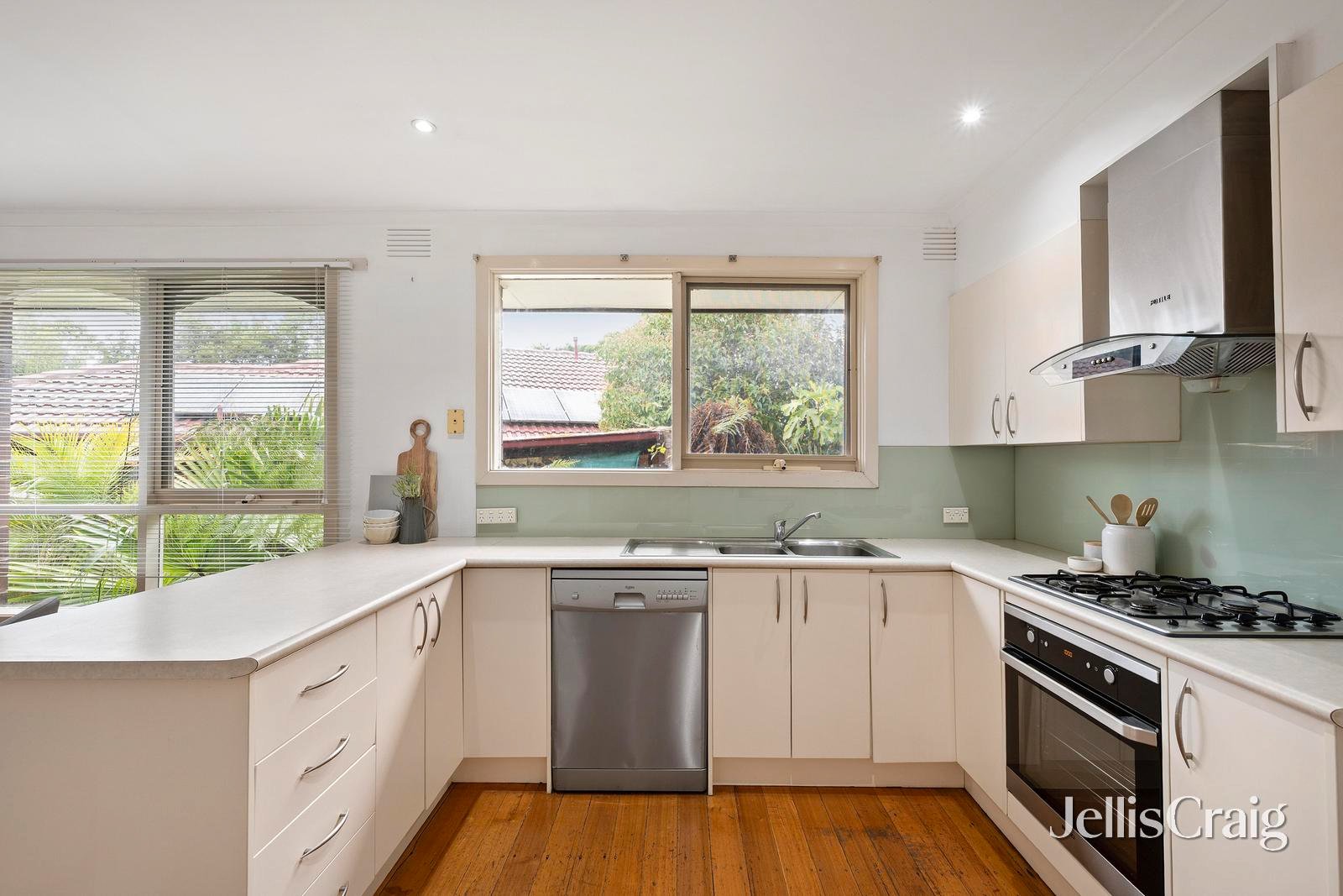 10 Highland Crescent, Mooroolbark image 10