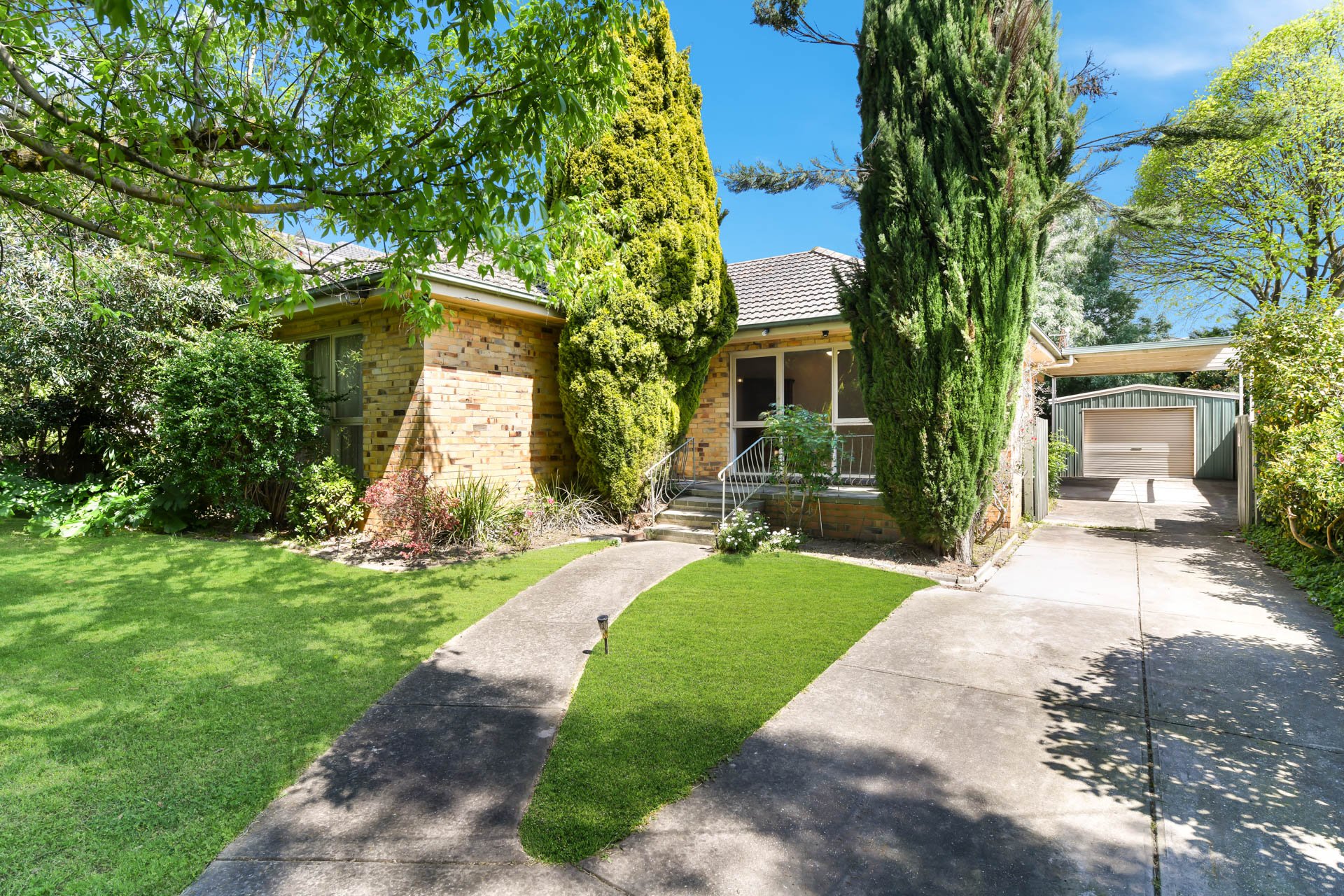 10 Highview Grove, Burwood East image 2