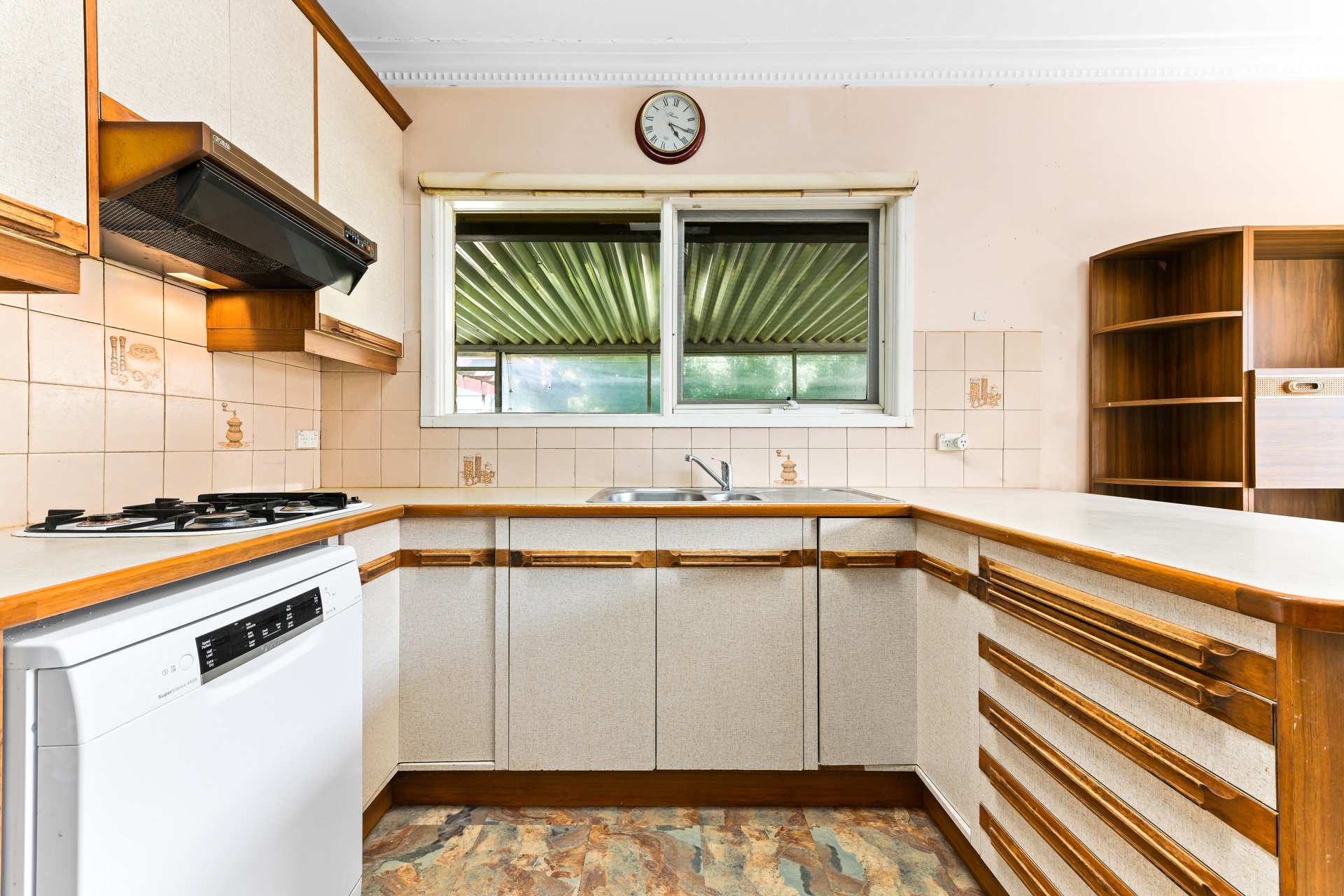 10 Highview Grove, Burwood East image 5