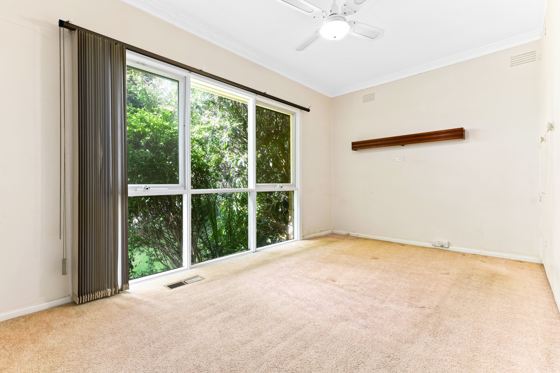 10 Highview Grove, Burwood East image 6