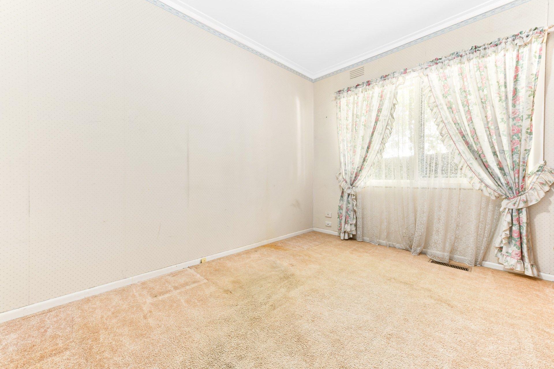 10 Highview Grove, Burwood East image 7