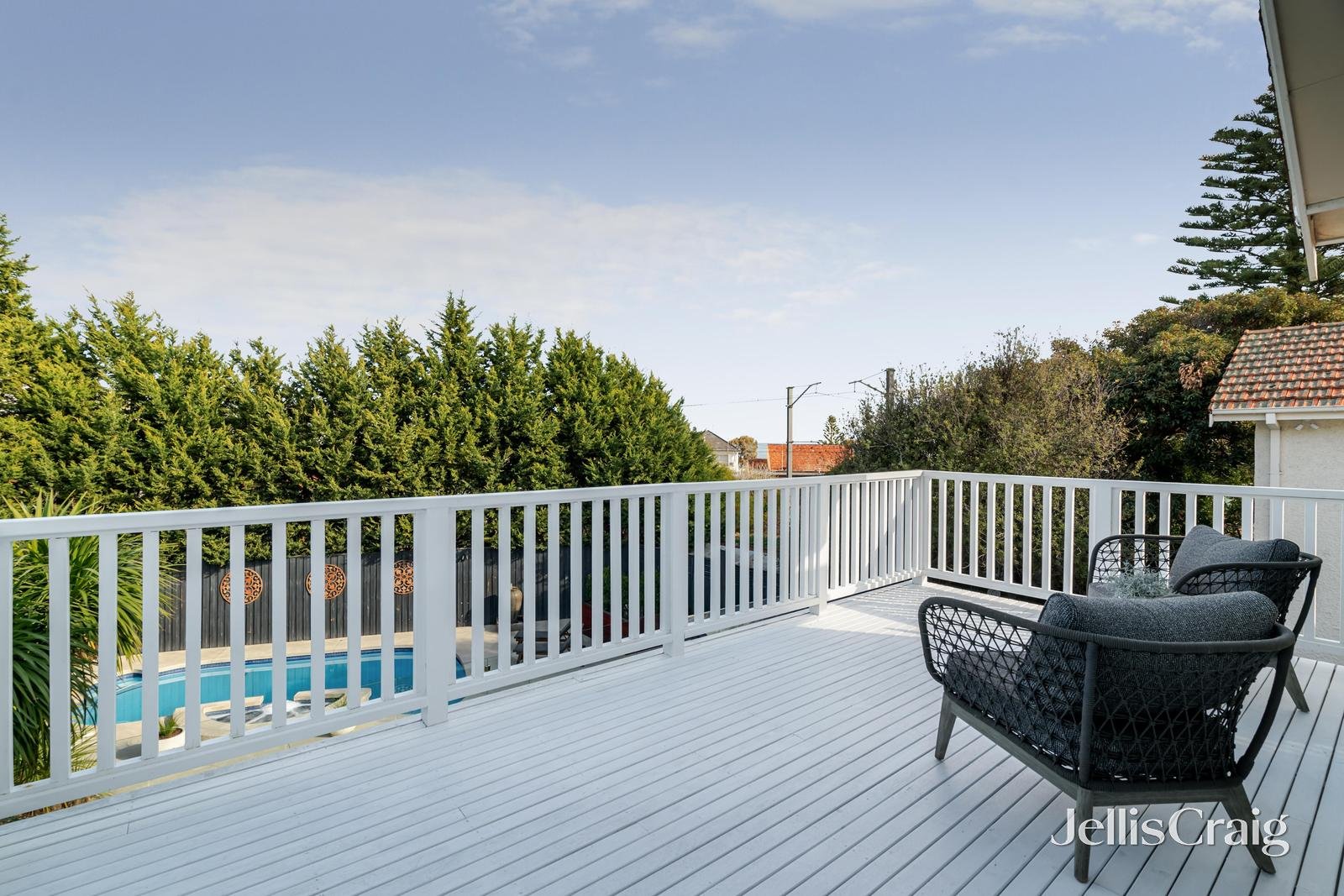 10 Holyrood Street, Hampton image 15